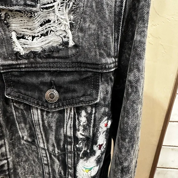 LOVE this jacket so many cool details - Picture 3 of 10